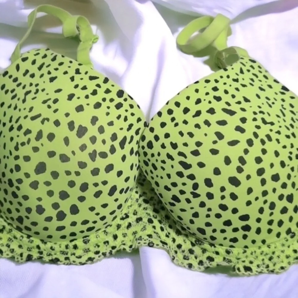 No Boundaries Nobo Green Cheetah Convertible Bra 34DD